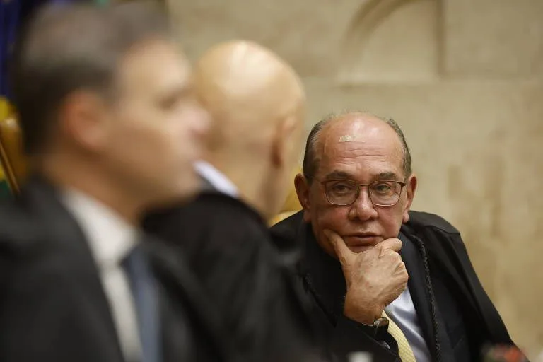 STF decide nesta terça se abre investigação contra Alexandre de Moraes