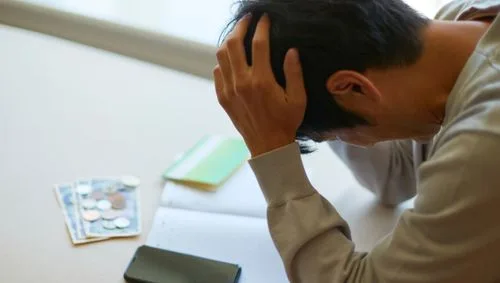 Metade dos jornalistas brasileiros relata depressão, aponta estudo